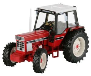 Replica tractor INTERNATIONAL 1055