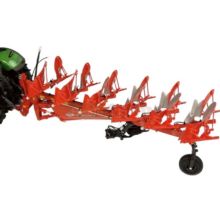 UNIVERSAL HOBBIES 1:32 Arado KUHN VARI-MASTER 183 - Ítem1