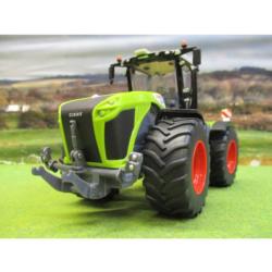 BRITAINS 1:32 Tractor CLAAS XERION 5000 TRAC VC