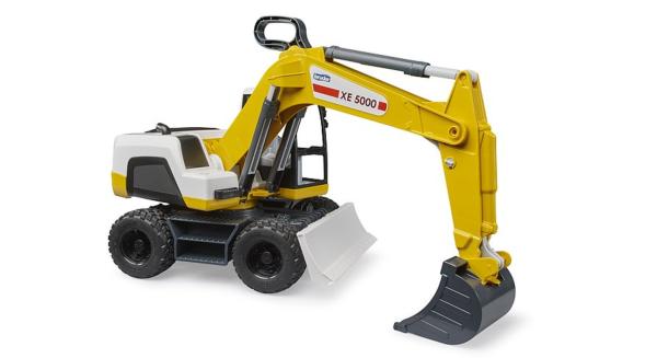BRUDER 1:16 Excavadora BRUDER AMARILLA - Ítem1