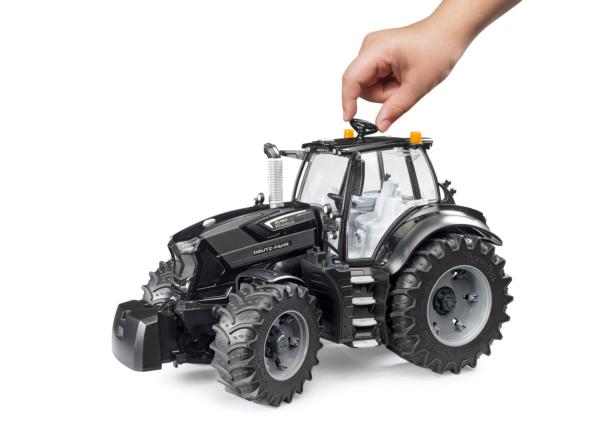 BRUDER 1:16 Tractor DEUTZ-FAHR 8280 TTV WARRIOR - Ítem3