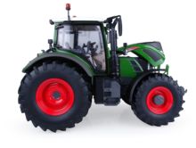 UNIVERSAL HOBBIES 1:32 Tractor FENDT 724 VARIO COLOR VERDE NATURAL - Ítem2