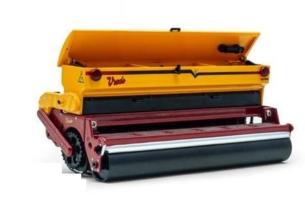 UNIVERSAL HOBBIES 1:32 Sembradora VEDRO AGRI 290