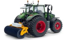 UNIVERSAL HOBBIES 1:32 Tractor FENDT 620 VARIO CON DOBLE RUEDA TRASERA + HOLARAS STEGO 285-PRO VERSION AGROMAIS - Ítem1