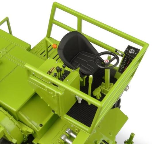 UNIVERSAL HOBBIES 1:32 Cosechadora CLAAS JAGUAR 80SF SIN CABINA CON CORTE DE MAIZ - Ítem8