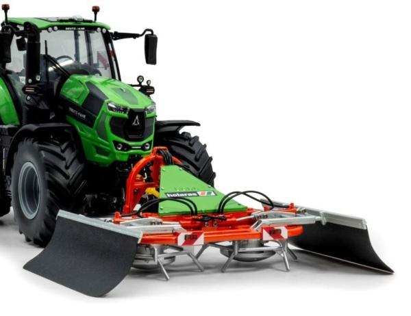 UNIVERSAL HOBBIES 1:32 Esparcidor Ensilaje HOLARAS JUMBO-HK-HUS - Ítem3