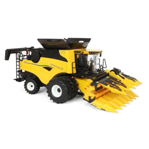 ERTL 1:32 Cosechadora NEW HOLLAND CR9.90 CON DOBLE RUEDA DELANTERA , PEINE DE MAIZ Y DE CEREAL PRESTIGE COLLECTION - Ítem2