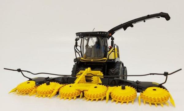 MARGE MODELS 1:32 Picadora NEW HOLLAND FR650 LLANTAS GRISES EDICION LIMITADA 400 UNIDADES - Ítem3