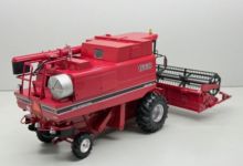 REPLICAGRI 1:32 Cosechadora CASE IH AXIAL FLOW 1660 - Ítem2