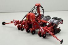 REPLICAGRI 1:32 Sembradora KUHN KOSMA TSE 6 BOTES COLOR GRIS - Ítem1
