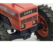 SCHUCO 1:32 Tractor SAME BUFFALO 120 CON BARRA ANTIVUELCO - Ítem4