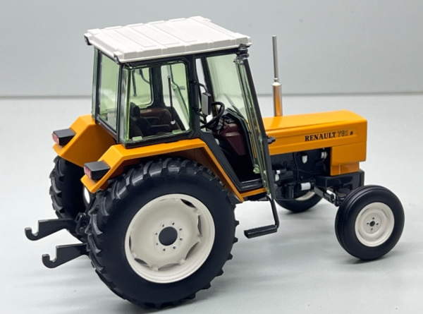 REPLICAGRI 1:32 Tractor RENAULT 781S 2X4 CON CONTRAPESO ADAPTABLE - Ítem1