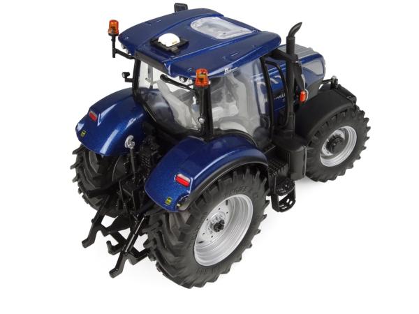 UNIVERSAL HOBBIES 1:32 Tractor NEW HOLLAND T7.210 BLUE POWER AUTO COMMAND - Ítem1