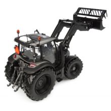 UNIVERSAL HOBBIES 1:32 Tractor VALTRA G135 TITANIUM CON PALA DELANTERA EDICION LIMITADA 1000 UNIDADES - Ítem2