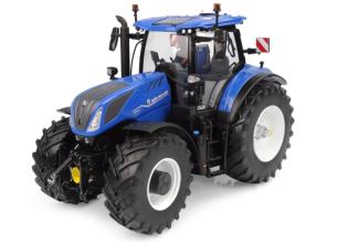 UNIVERSAL HOBBIES 1:32 Tractor NEW HOLLAND T7.300