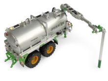 UNIVERSAL HOBBIES 1:32 Remolque CISTERNA VOLUMETRA 20000D - Ítem3
