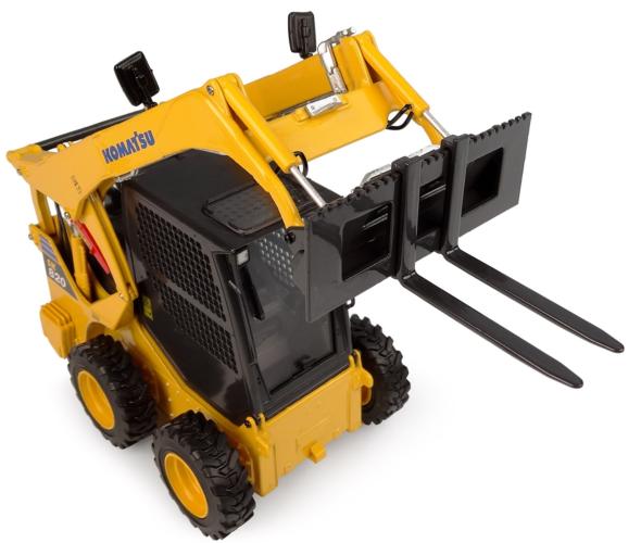 UNIVERSAL HOBBIES 1:25 Minicargadora KOMATSU SK820 CON 2 ACCESORIOS - Ítem5