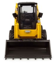 UNIVERSAL HOBBIES 1:25 Minicargadora KOMATSU SK820 CON 2 ACCESORIOS - Ítem6