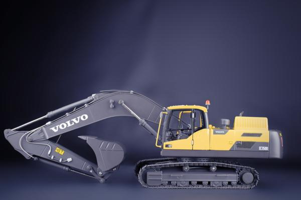 IMC models 1:32 Excavadora VOLVO EC350D - Ítem2