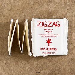 5 hojas zigzag de acuarela Khadi de 7 x 7 cm, 210 gr/m2, grano fino