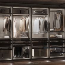 Emuca Kit de barra para armario Luxe, tira LED 4,5x8 Neonlynx V, sensor de movimiento RF Smart y convertidor Smart (24V DC), longitud 1.150mm, Luz blanca cálida 2.700K, Plástico y Aluminio, Pintado negro texturizado - Ítem13