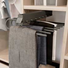 Emuca Pantalonero extraíble, Izquierda, Acero y Plástico, Titanio - Ítem1