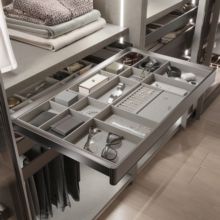 Emuca Cajón organizador para armarios y vestidores Quartz, 640 (M80), Piel ecológica y madera, Titanio - Ítem1