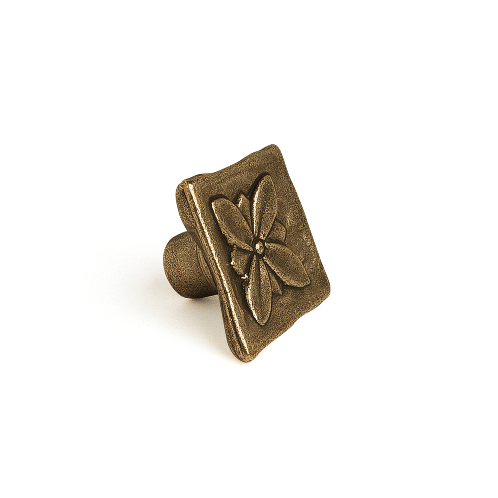 Bouton de meuble | Style décoratif | Fabriqué en Zamac | Finition cuir vieilli | Mesures 33*33*20mm | Système de fixation | Comprend des vis M4 | 4 unités