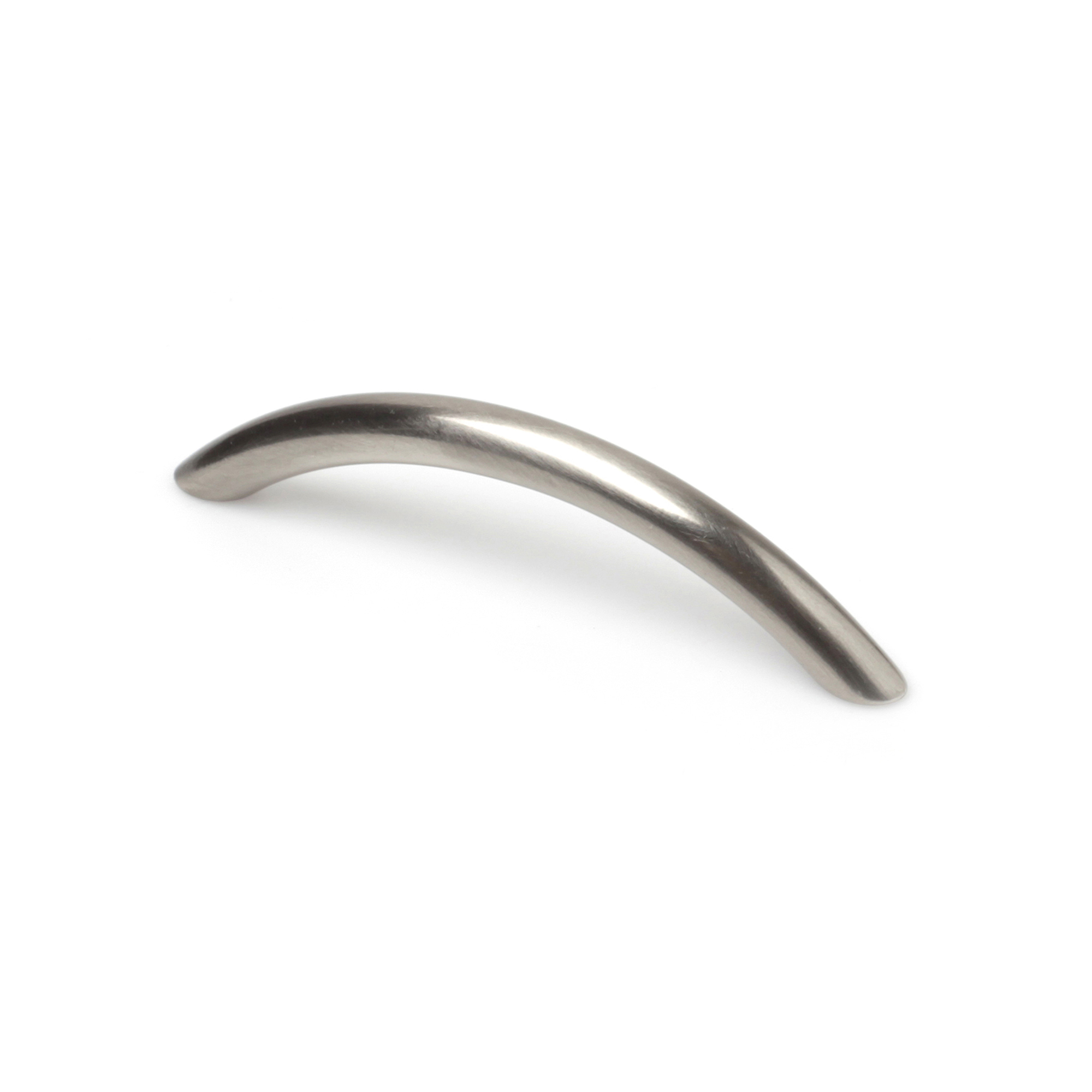 Tirador de Asa para Mueble | Estilo Contemporáneo | Fabricado en Zamak | Acabado en Níquel Satinado | Distancia Entrepuntos: 96 mm | Medidas 111*9*26 mm | Sistema de Fijación | Incluye Tornillos M4 | 4 Unidades