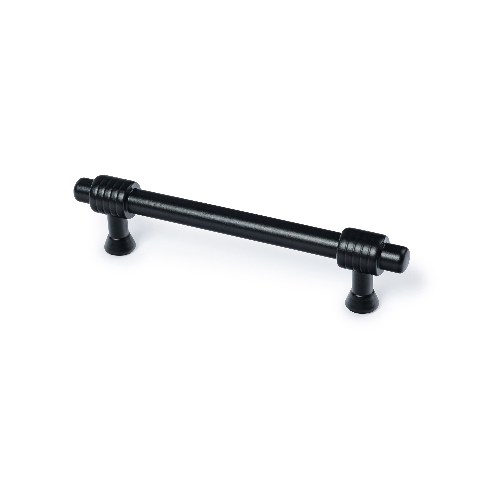 Tirador de Asa para Mueble | Estilo Clásico | Fabricado en Zamak | Acabado en Negro mate | Distancia Entrepuntos: 96 mm | Medidas 127*14*29 mm | Sistema de Fijación | Incluye Tornillos M4 | 4 Unidades