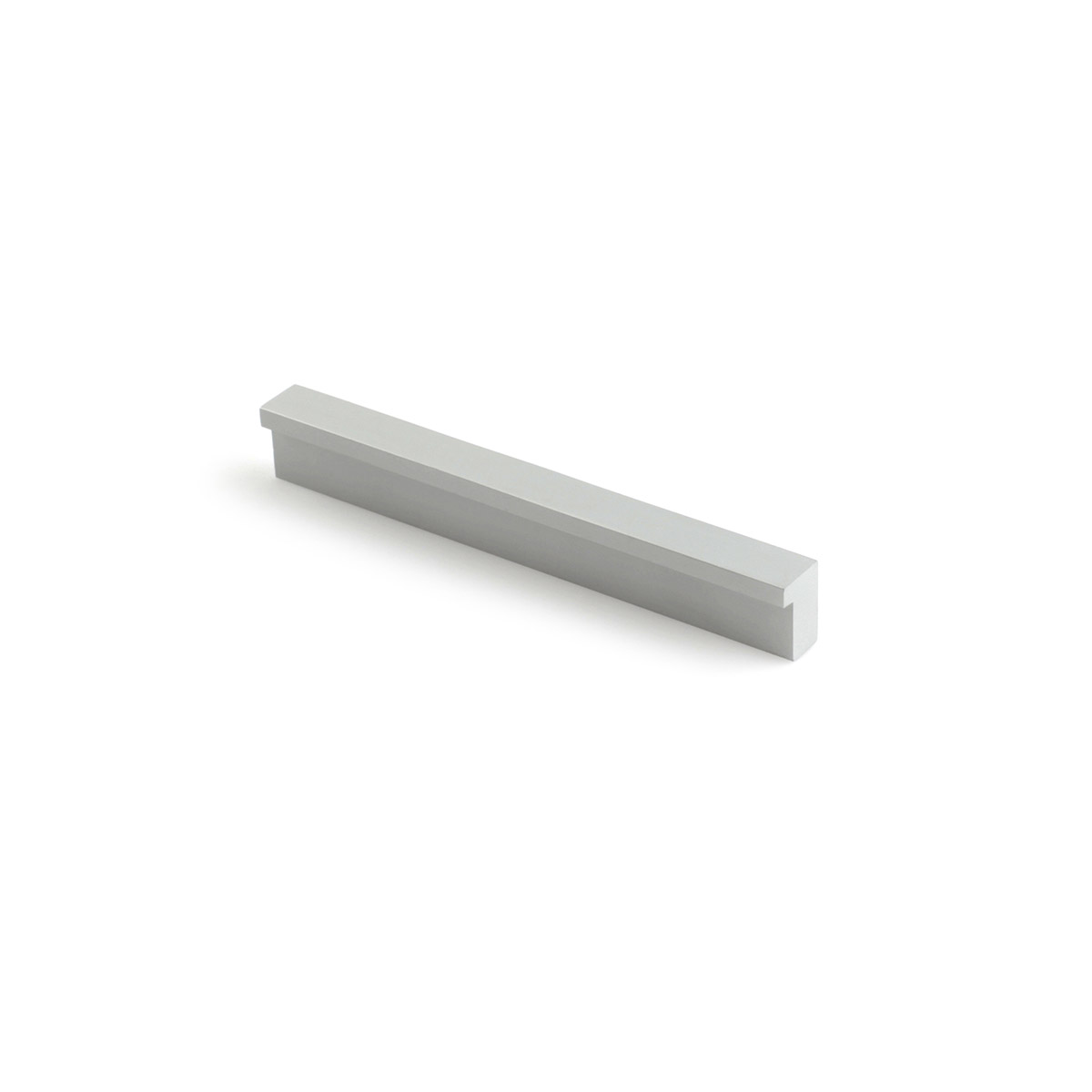 Asa de aluminio con acabado anodizado mate, dimensiones:120x12x18mm y entrepuntos:96mm