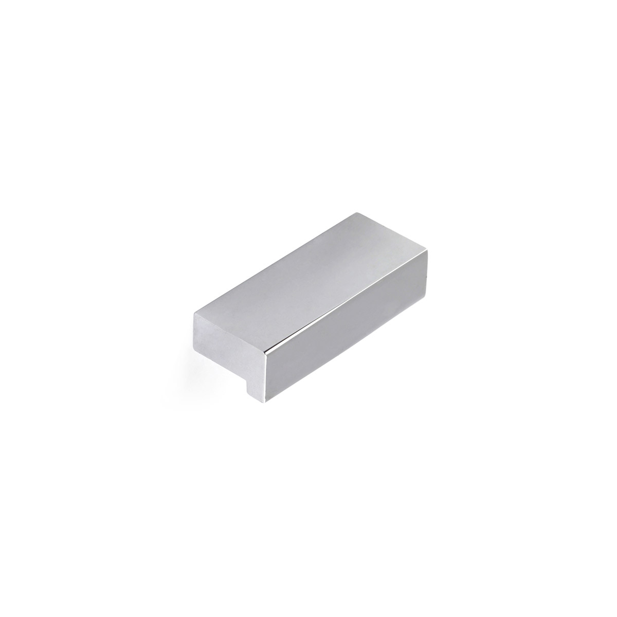 Asa de aluminio con acabado cromo brillo, dimensiones:44x12x18mm y entrepuntos:32mm