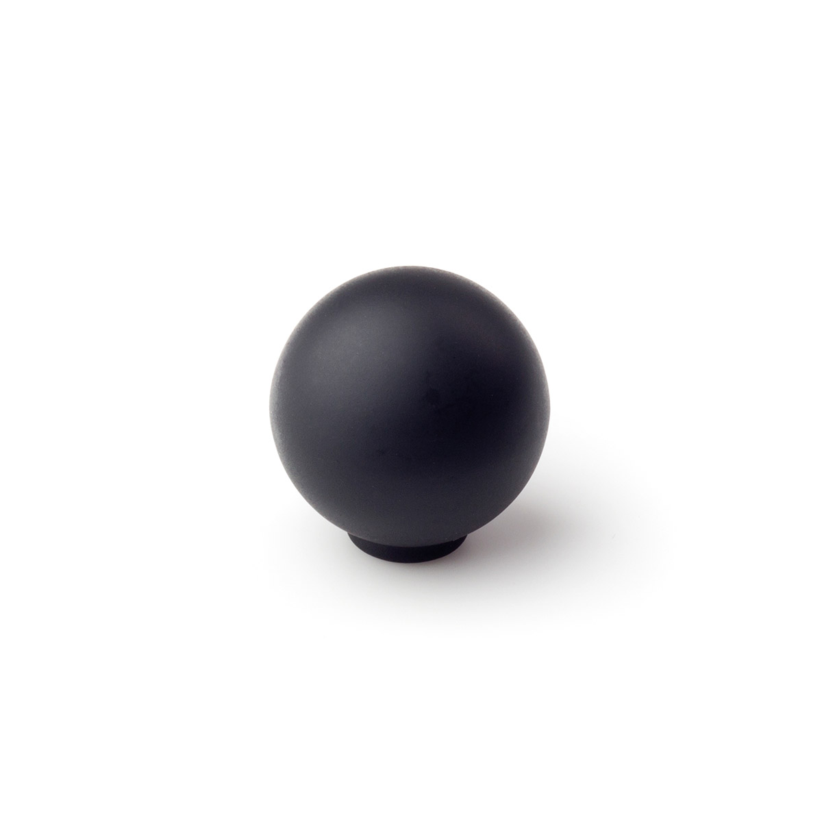Pomo de plástico con acabado negro mate, dimensiones: 28x28x29mm Ø: 28mm