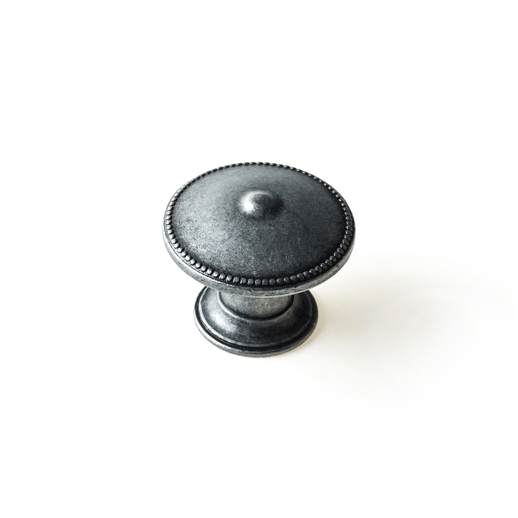 Pomo para Mueble | Estilo Clásico | Fabricado en Zamak | Acabado en Plata Vieja | Medidas 30*30*24 mm | Sistema de Fijación Atornillado | Incluye Tornillos M4 | 4 Unidades