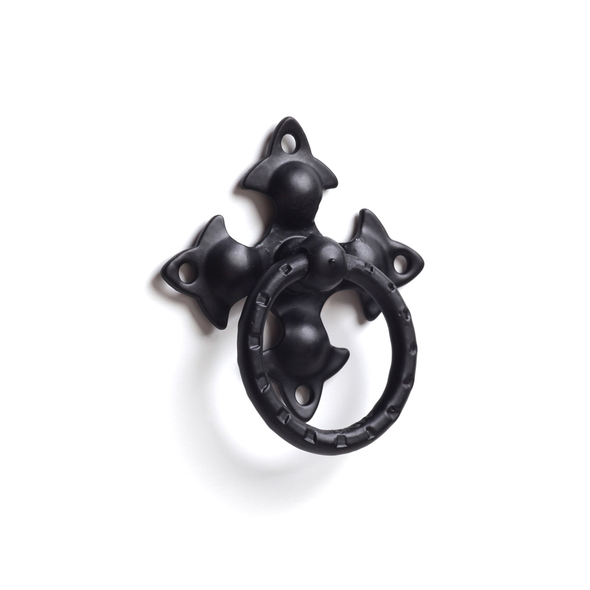 Anilla en acero con acabado negro forja, dimensiones: 57x63x15mm