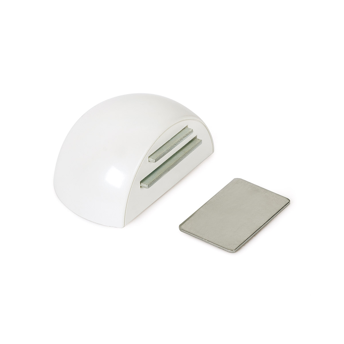 Retenedor de puerta con imán adhesivo con acabado blanco. Dimensiones: 51x39x26 mm