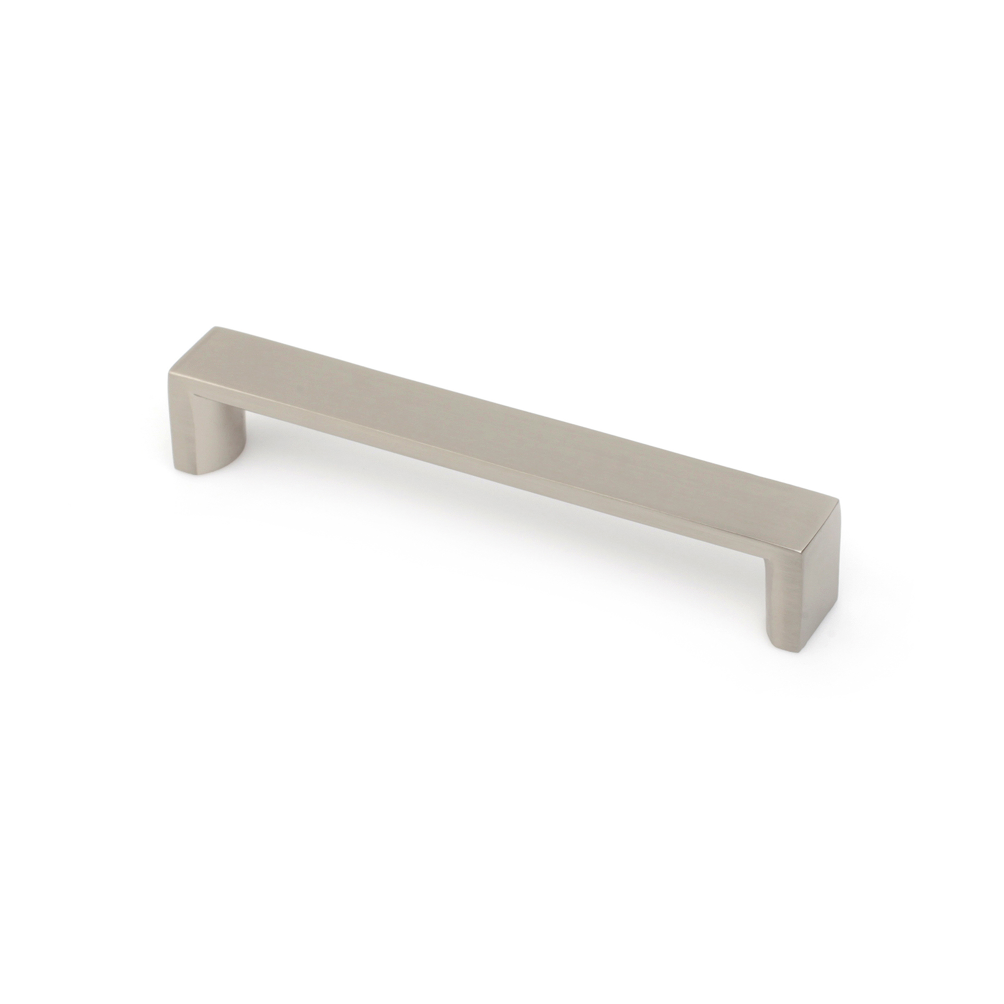 Poignée pour Meuble | Style contemporain | Fabriqué en aluminium | Fini nickel satiné | Distance entre pointes : 128 mm | Mesures 136*20*30mm | Fixation vissée | Comprend des vis M4 | 2 unités