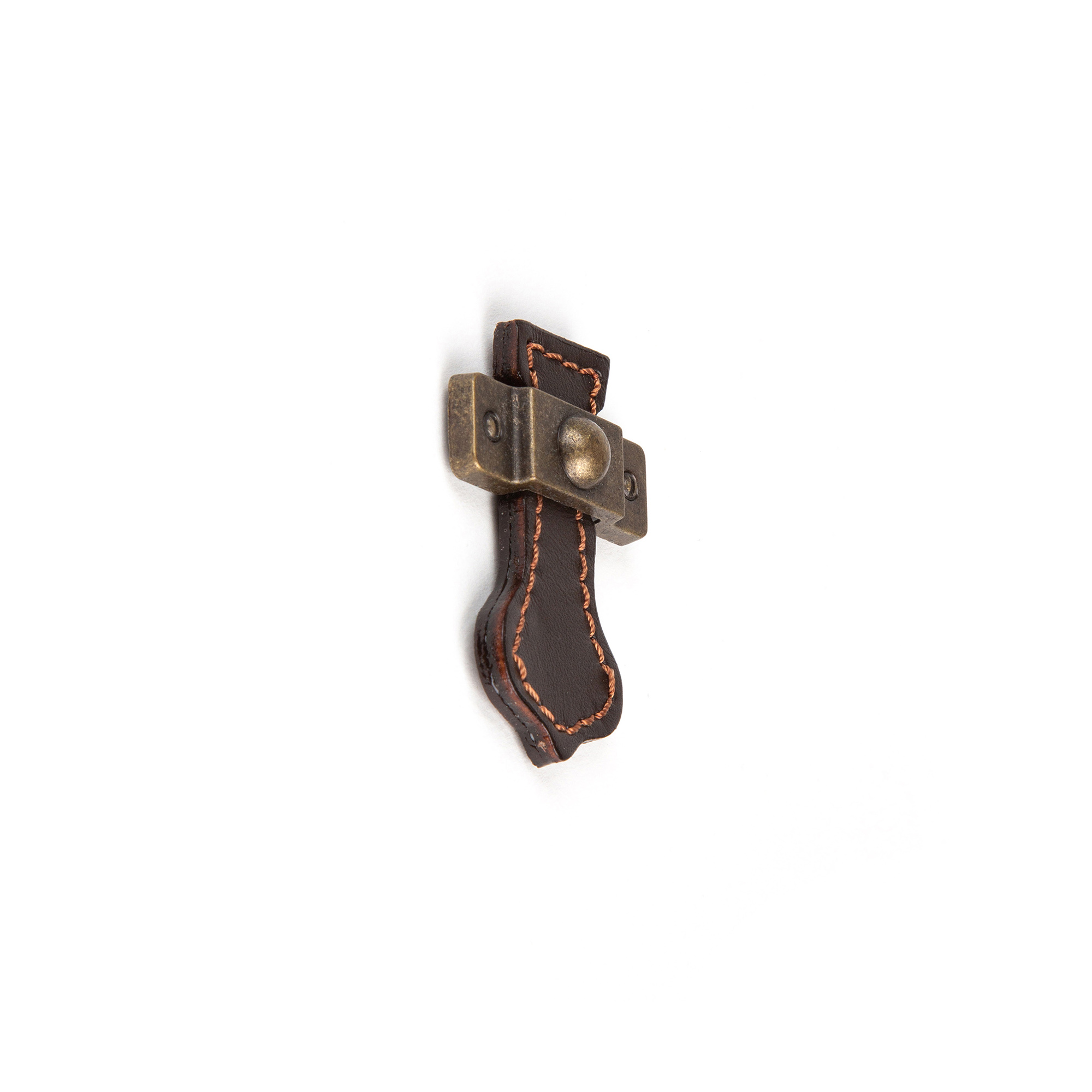 Pomo para Mueble | Estilo Decorativo | Fabricado en Zamak | Acabado en Chocolate - Cuero Viejo | Medidas 37*54*10 mm | Sistema de Fijación Atornillado | Incluye Tornillos M4 | 1 Unidad