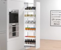 Colonne extractible NEO SYSTEM pour meuble de cuisine, avec 4 paniers, coulisses synchronisées et fermeture amortie. Finition blanc. Hauteur reglable 1250/1570mm.