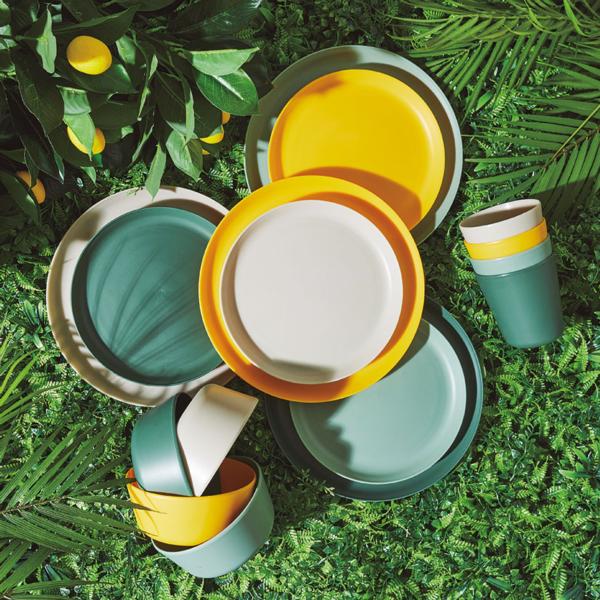 Lot de 24 assiettes en plastique Série Soleil 20 cm