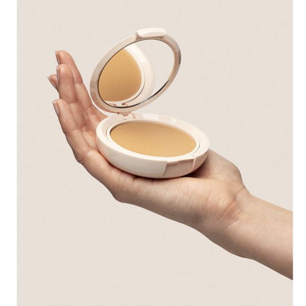 Sensilis base de maquillaje compacto Photocorrector SPF 50+ color Golden | 10 gr