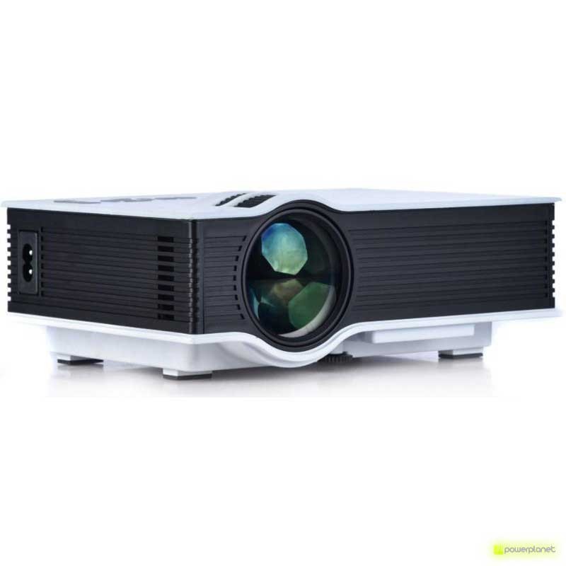 Unic UC40 Mini Proyector