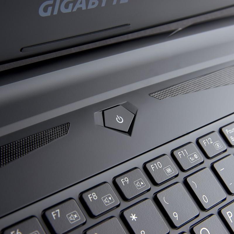 Laptop Portátil Gigabyte P57X V6 Intel Core i7-6700/16GB/256+1TB/GTX1070/17