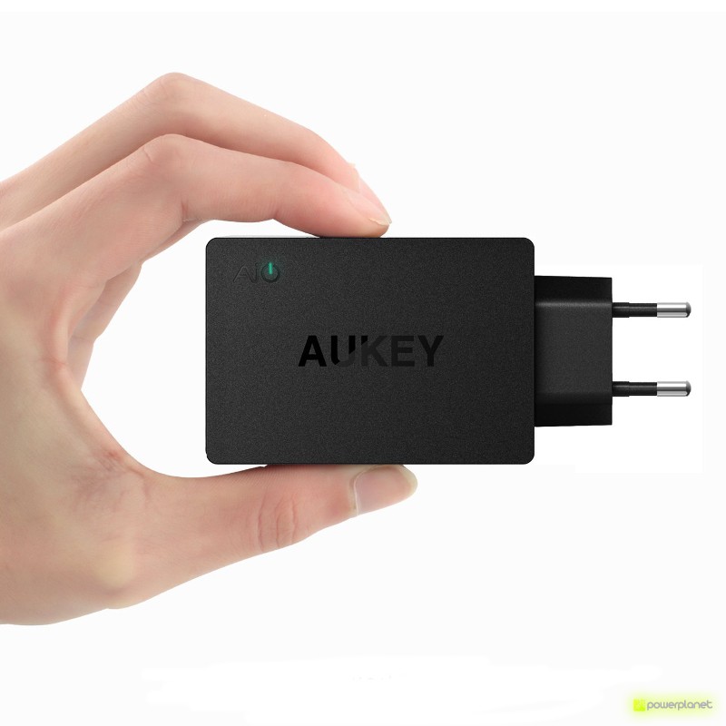 AUKEY PA-T2 Carregador de 3 Portos USB - Item3