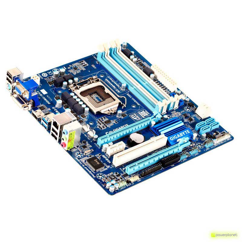 Gigabyte GA-H77M-D3H motherboard