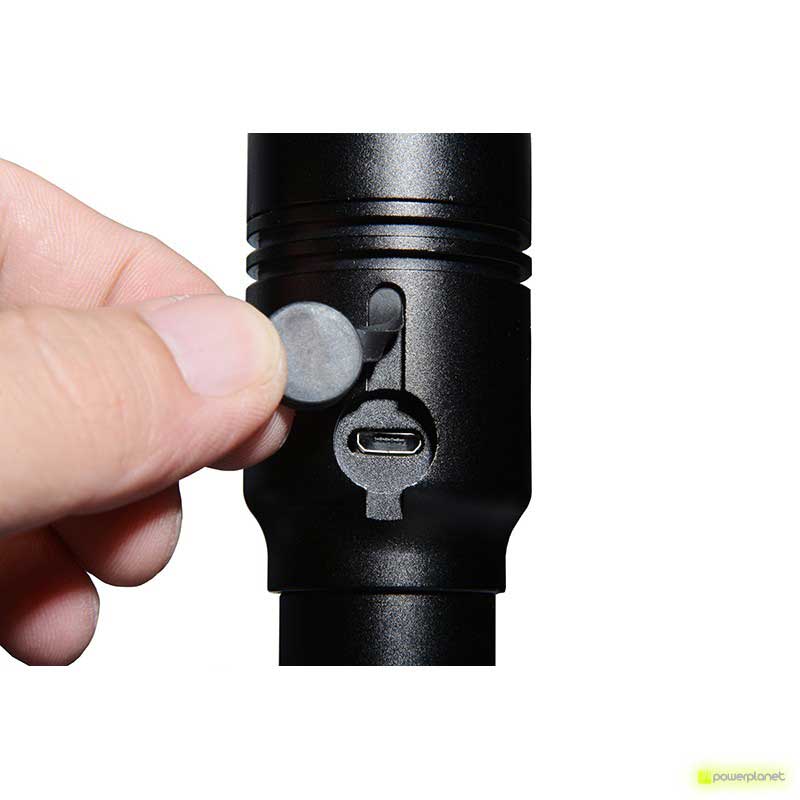 Luz da Frente LED CREE T6 Rockbros - Item6