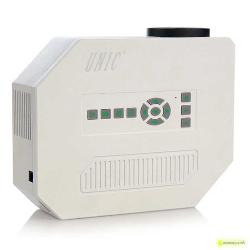Proyector UC30 - Ítem2