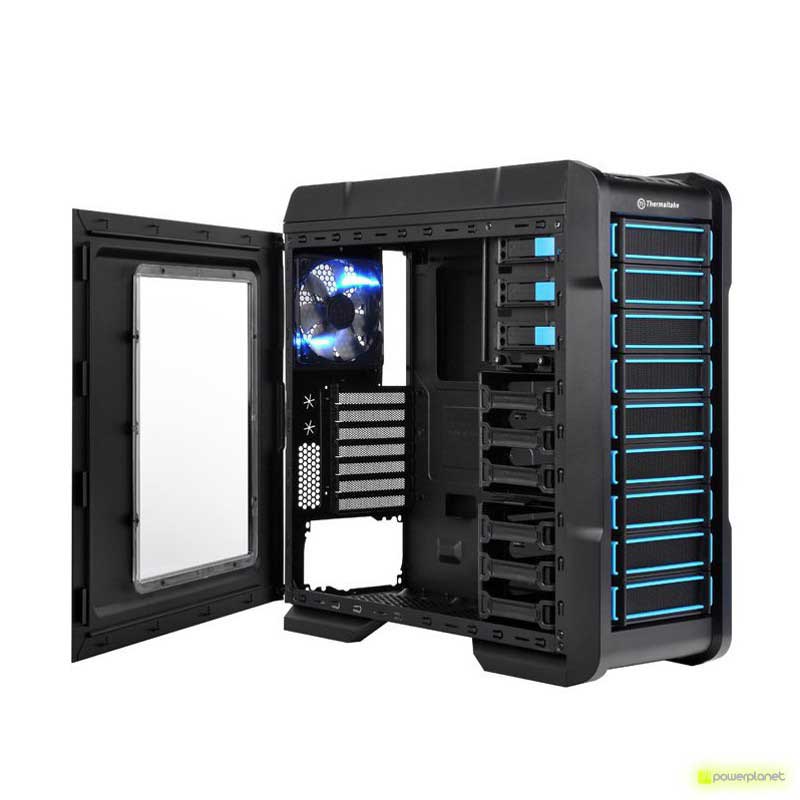 Semitorre ATX THERMALTAKE Chaser A31 Negra Ventana