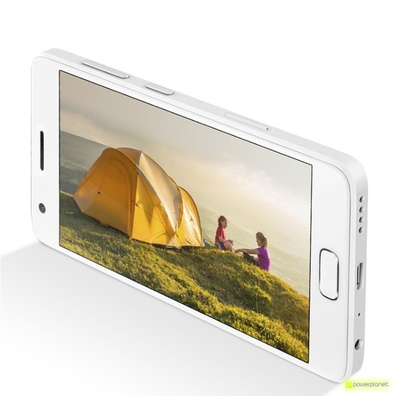 Zuk Z2 - Ítem5