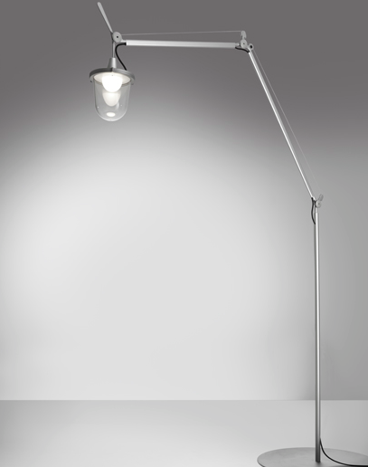 Lámpara de pie Tolomeo Lampione para exterior, Diseño de Michele de Lucchi y Giancarlo Fassina para Artemide.
